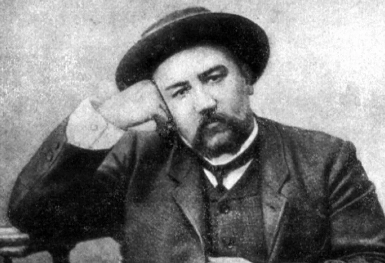 Литературная гостиная «Я сделался писателем случайно», Лабытнангская центральная библиотека