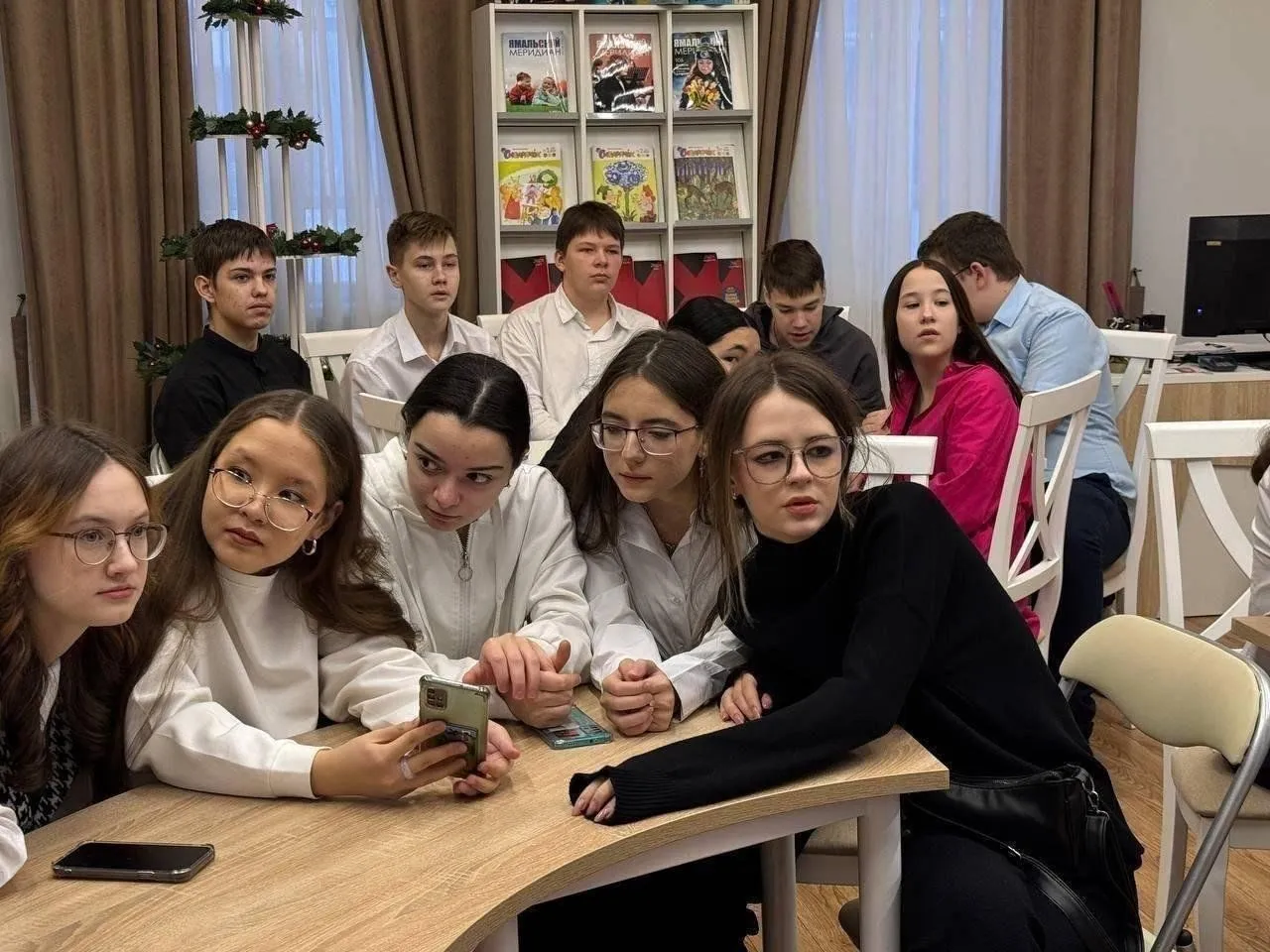 Тематический вечер «Библиотека без границ. Осень», Библиотека «Культурный центр «Наследие»