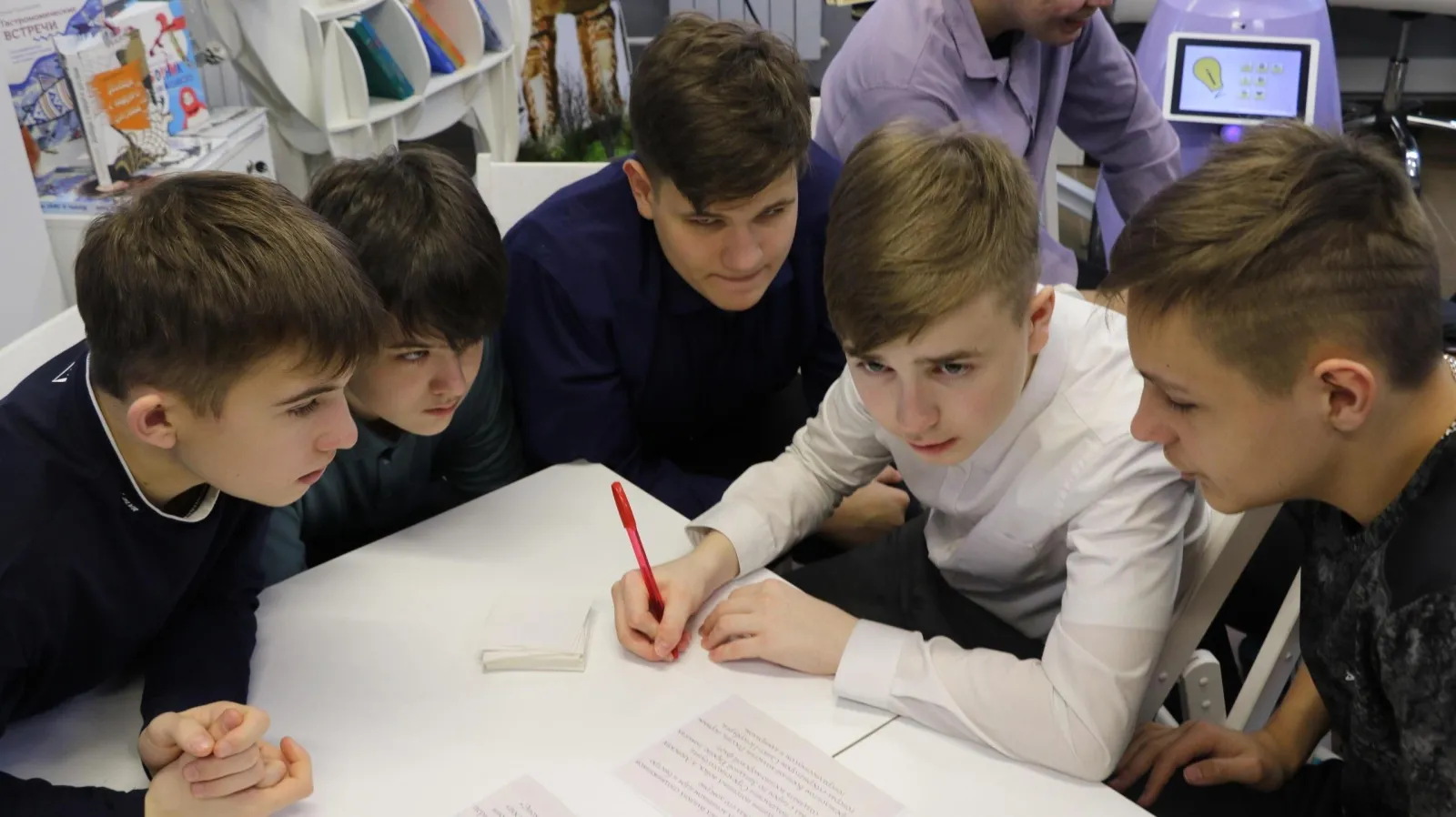 Интерактивный час «Отцы и дети», Центральная городская библиотека им. В. И. Муравленко